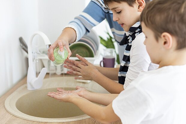 Kinder Hände waschen